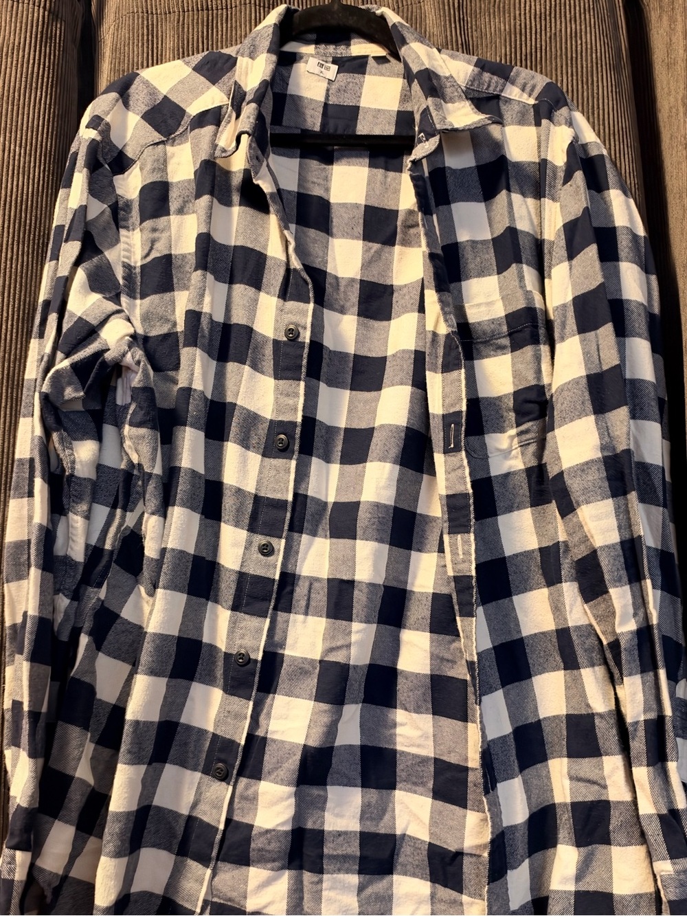 Uniqlo Bundle Men's black/White Plaid Button-Up Shirt and Denim Shirt XL